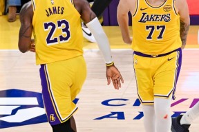 壹号官方网站 -NBA季后赛赛程吃紧，犹他爵士赛后调整名单，球迷炸锅，临场指挥获称赞(陈熠41温特比赛过程详解)