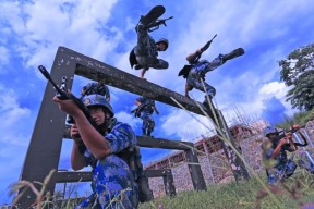 壹号中国 -武汉三镇内部会议纪要流出：清晨临场应变；欧篮联使命明确；训练强度明显提升的简单介绍